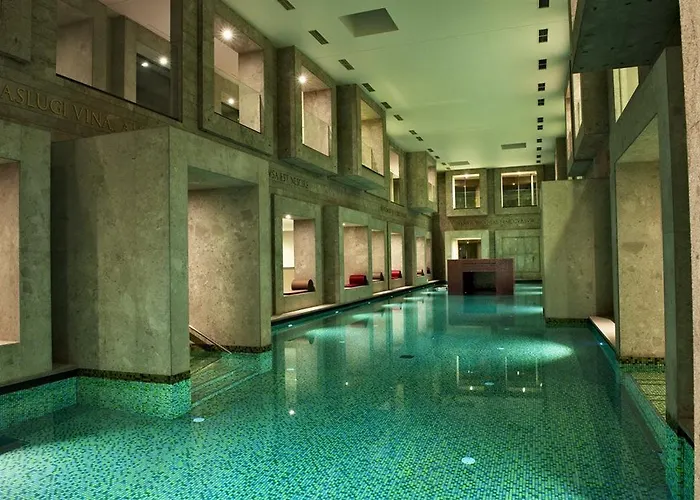 Hotel Rimski Dvor - Rimske Terme 4*